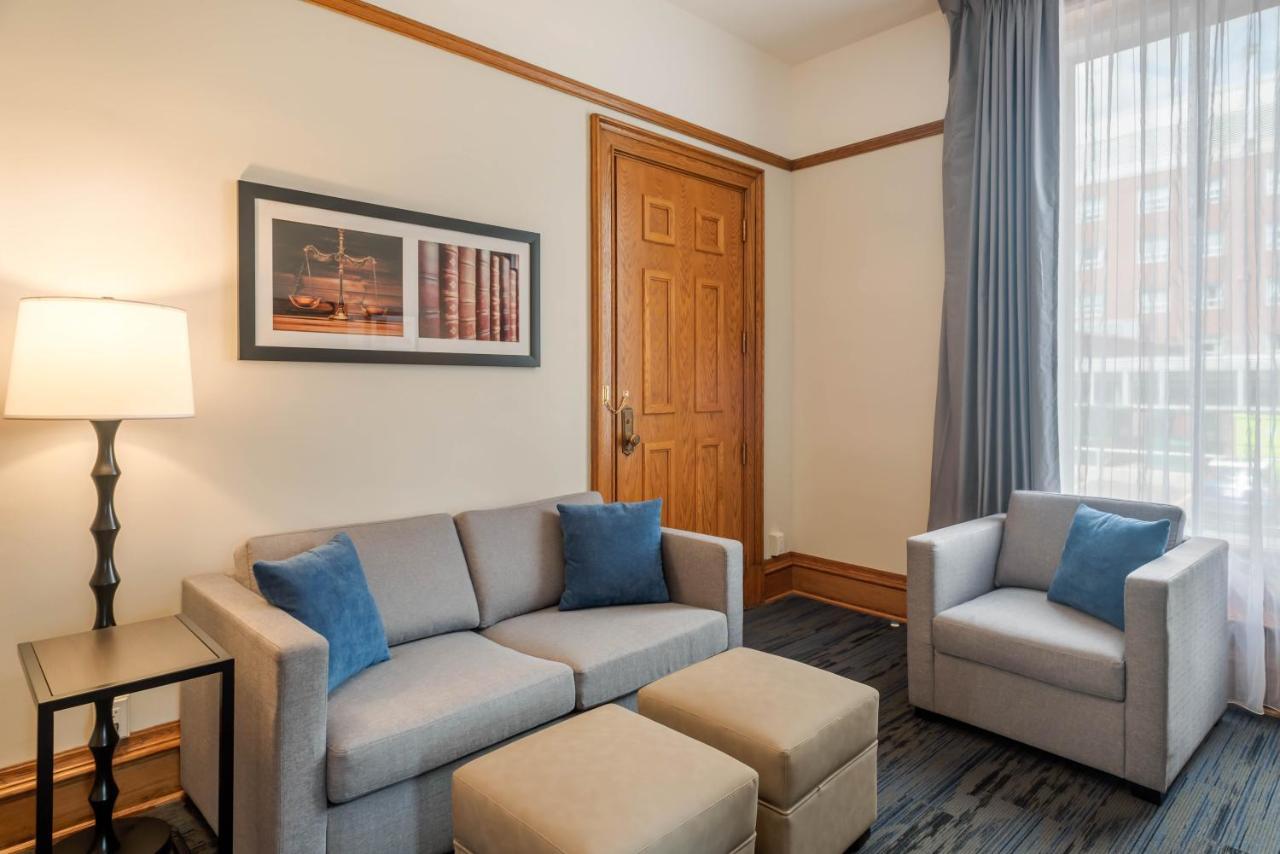 The Courthouse Hotel, Ascend Hotel Collection Тандер-Бей Экстерьер фото