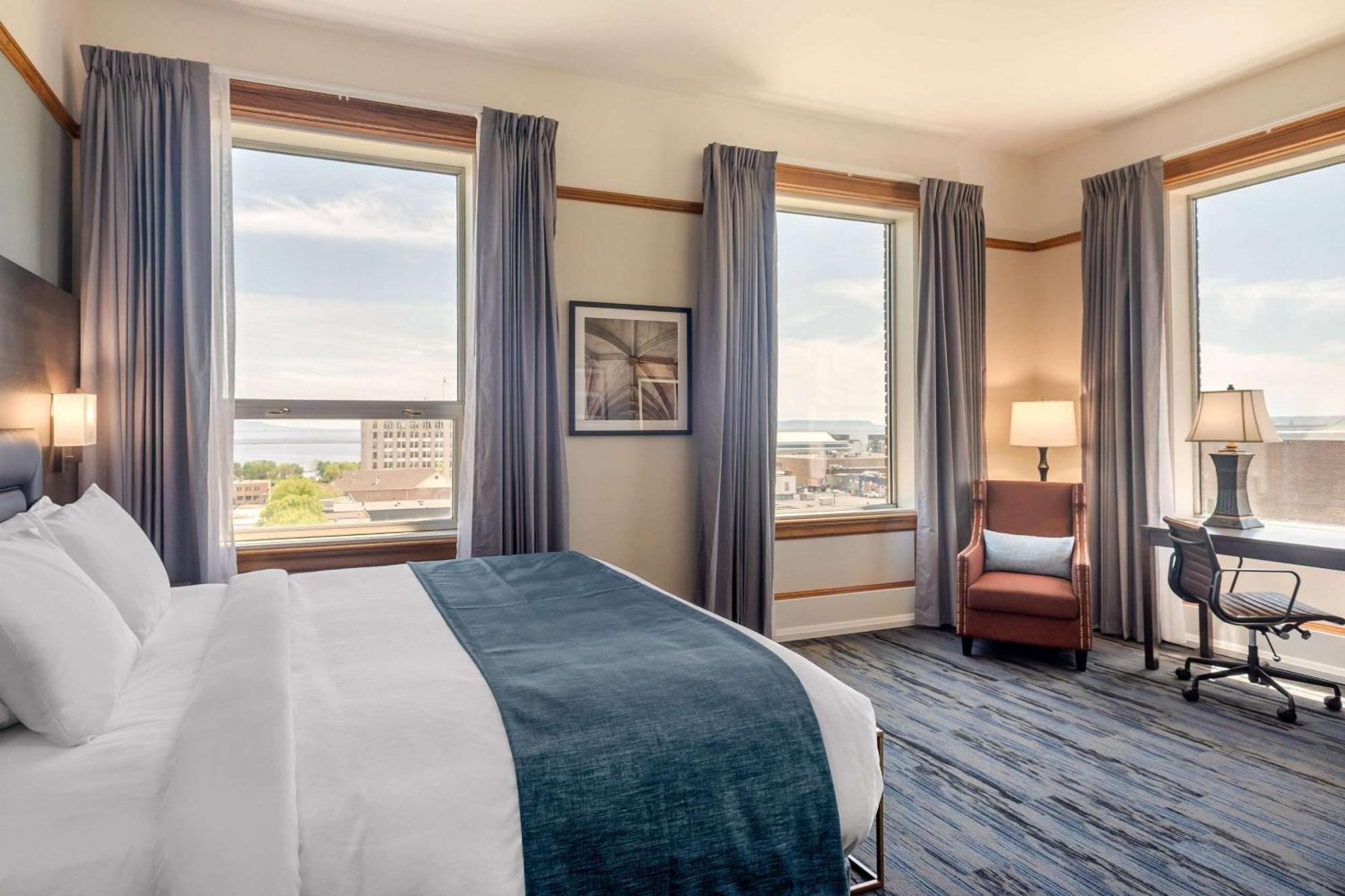 The Courthouse Hotel, Ascend Hotel Collection Тандер-Бей Экстерьер фото