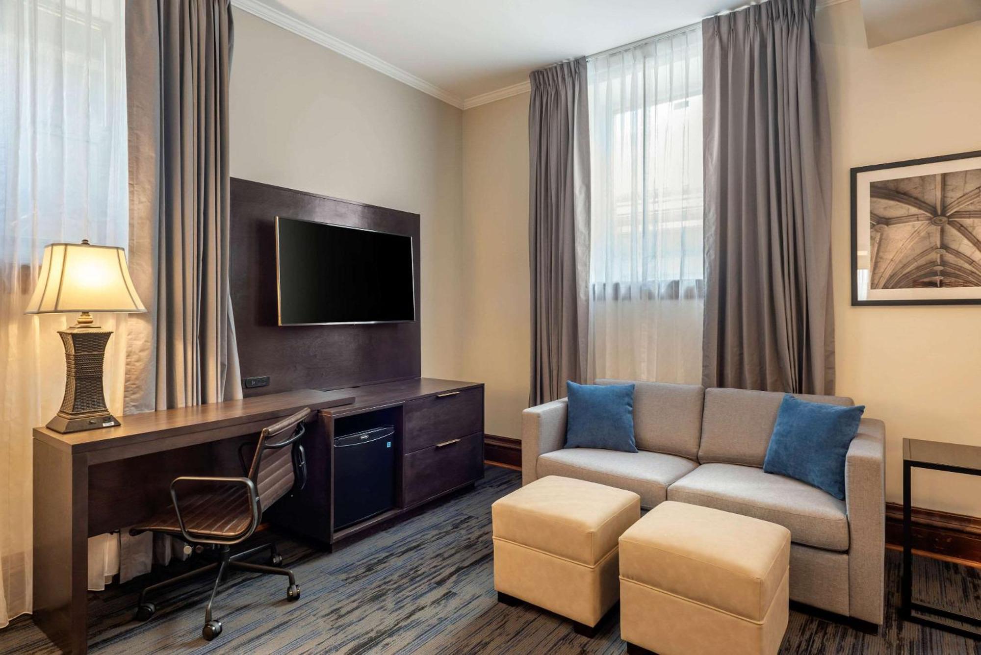The Courthouse Hotel, Ascend Hotel Collection Тандер-Бей Экстерьер фото